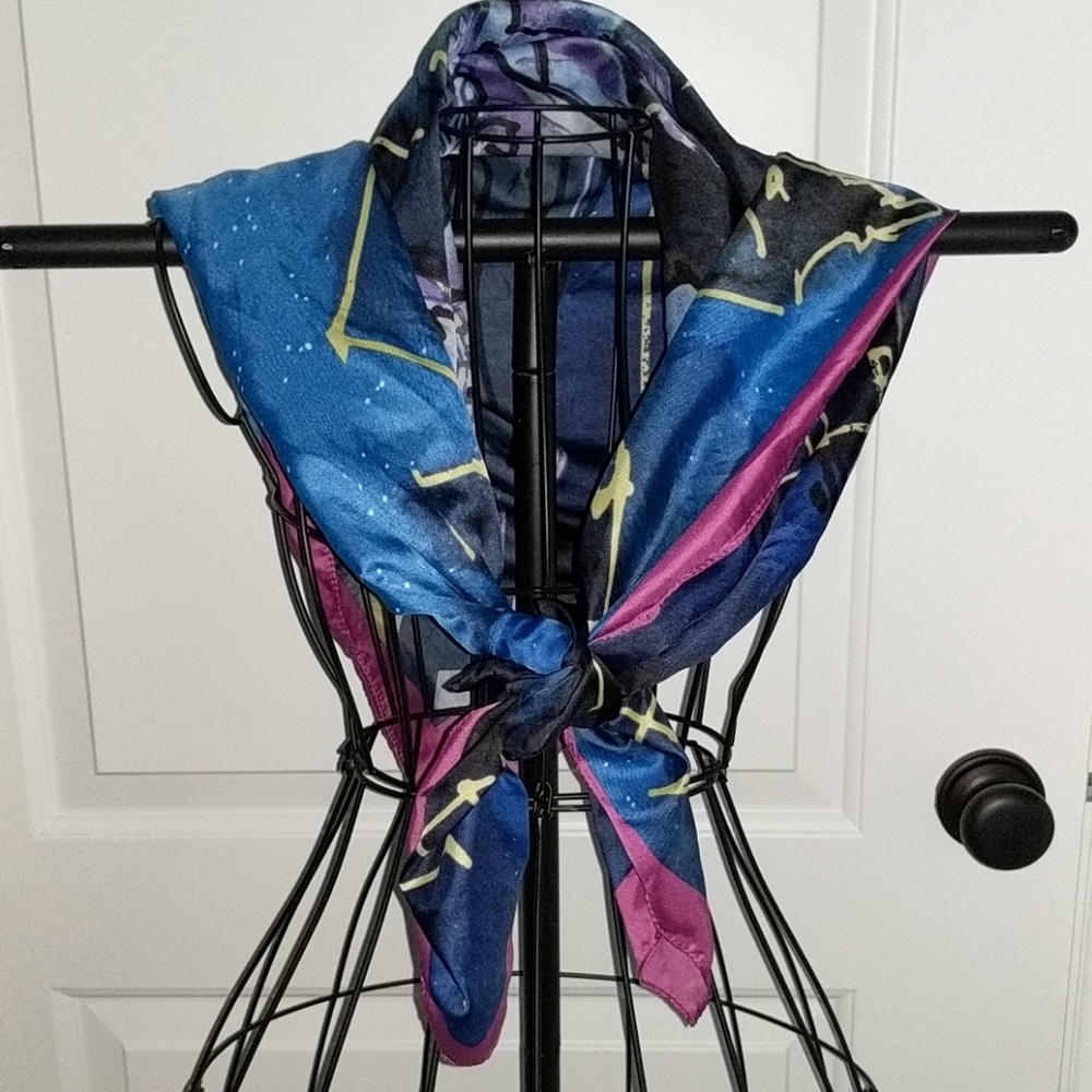🎉FINAL PRICE🎉The Limited scarf 🎉